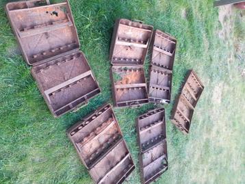 3.7cm flak kisten met binnenwerk beschikbaar voor biedingen