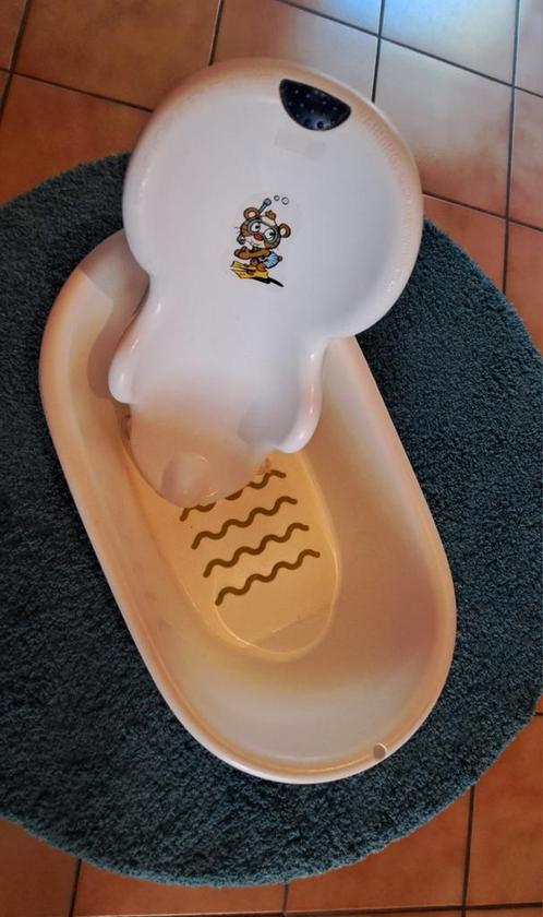 Baignoire bébé plus son assise, Enfants & Bébés, Bains & Soins, Utilisé, Baignoire, Enlèvement