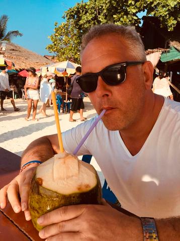 Heerlijke massage (m) beschikbaar voor biedingen