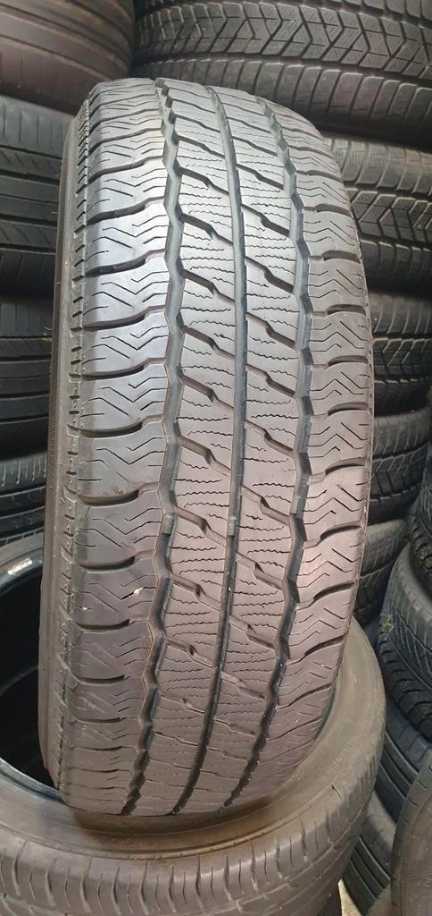 225/70r15c maxxis avec montage et equilibrag, Autos : Pièces & Accessoires, Commande, Utilisé, Enlèvement ou Envoi