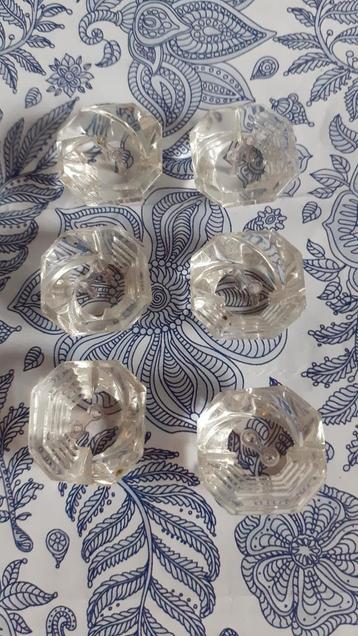 6 boutons vintage en verre style art deco 