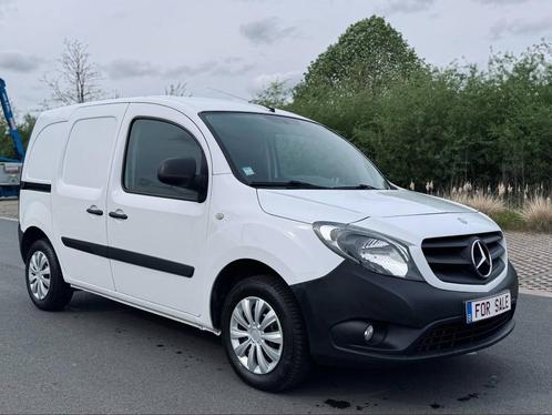 Mercedes-Benz Citan 1.5 CDI / DIESEL / MANUEEL / GEKEURD, Auto's, Bestelwagens en Lichte vracht, Bedrijf, Bluetooth, Radio, Mercedes-Benz