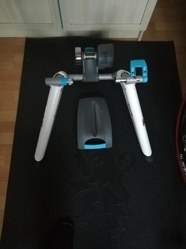 TACX FLOW SMART, Sports & Fitness, Équipement de fitness, Comme neuf, Tapis de fitness, Jambes, Enlèvement