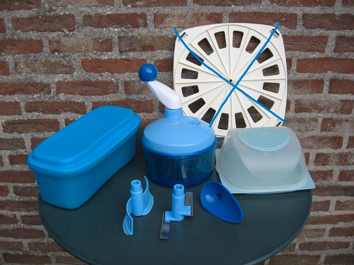 tupperware : cuiseur à pâtes, quick chef, boîte à fromages, Maison & Meubles, Cuisine| Tupperware, Enlèvement ou Envoi