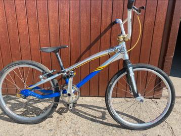 Opruiming allerlei kwaliteitsfietsen,vintage merckx etc, Enlèvement, Comme neuf