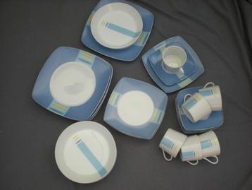 29 delig ( borden - kop en schotel ) voor 10 € beschikbaar voor biedingen