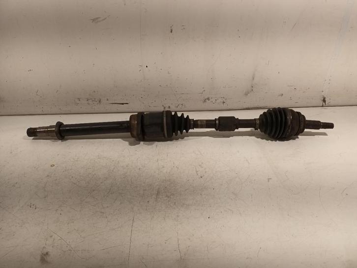 AANDRIJFAS RECHTS VOOR Toyota Avensis Wagon (T25 / B1E), Auto-onderdelen, Remmen en Aandrijving, Toyota, Gebruikt