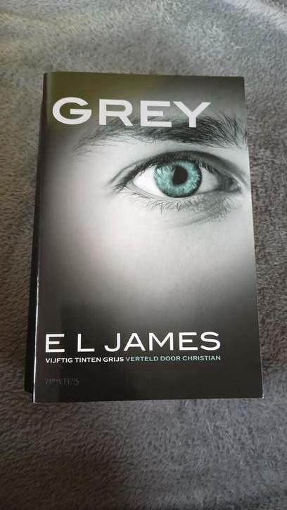 E.L. James - Grey, Boeken, Literatuur, Zo goed als nieuw, Ophalen of Verzenden