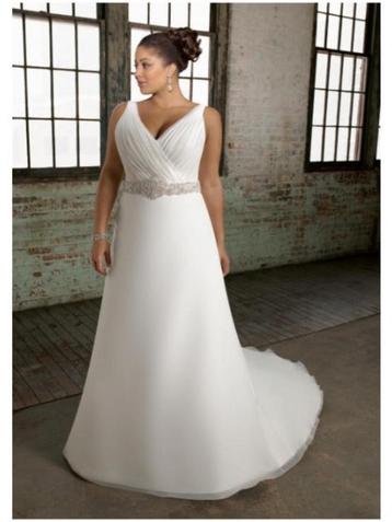 sale trouwjurk Grote maat trouwjurk maat 48 50 52 54 56 beschikbaar voor biedingen