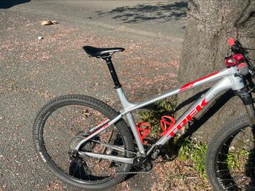 Trek X-Caliber 9 2022 beschikbaar voor biedingen