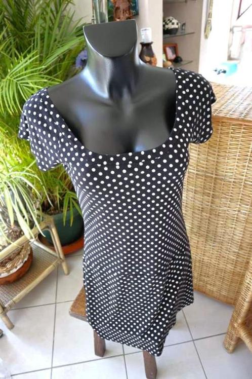 zwart leuke jurk vol witte bollen, Kleding | Dames, Jurken, Gedragen, Maat 46/48 (XL) of groter, Zwart, Onder de knie, Ophalen of Verzenden