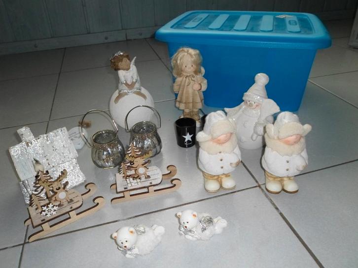 Doos met kerstversiering, Diversen, Kerst, Zo goed als nieuw, Ophalen