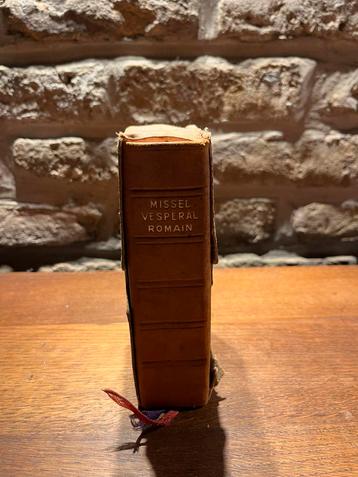 Antiek gebedenboek – Missel Vespéral Romain beschikbaar voor biedingen