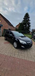 Opel astra break diesel 2011, Auto's, Bedrijf, Astra, Te koop, Rood