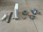 Nintendo wii + 2 spelletjes, Games en Spelcomputers, Ophalen, Gebruikt, Zonder controller, Met games