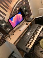 Korg pa 300 + studio monitors, Muziek en Instrumenten, Keyboards, Ophalen of Verzenden, Zo goed als nieuw, 61 toetsen, Korg