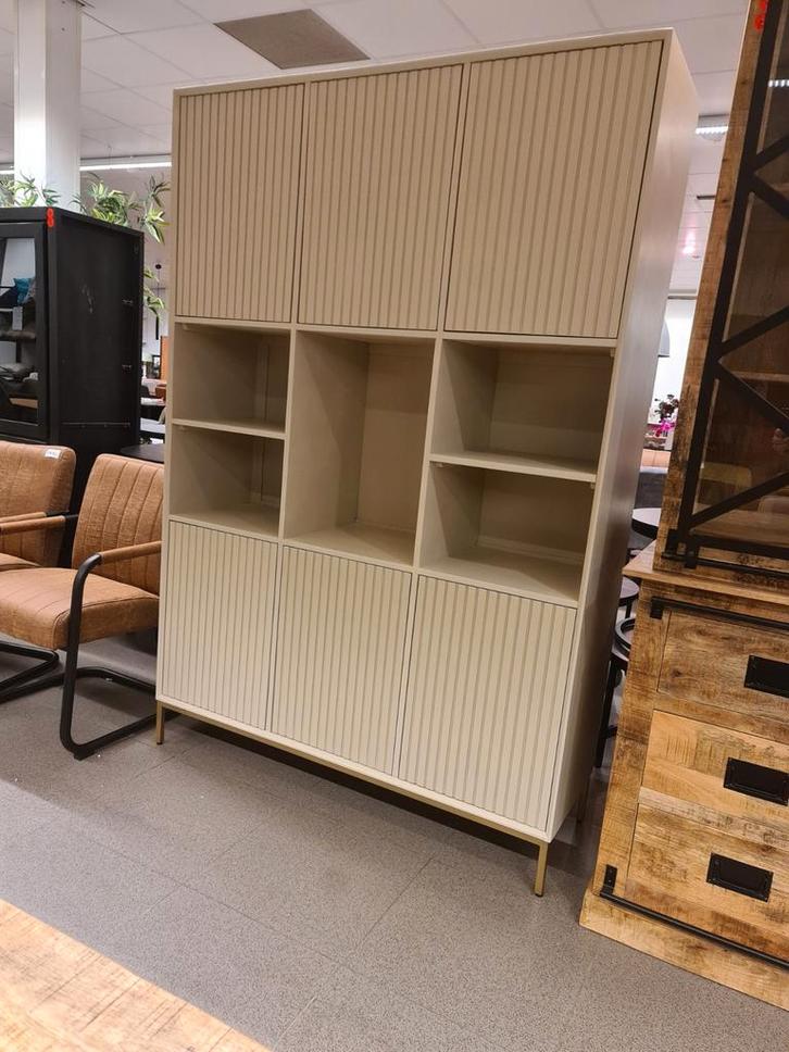 Nieuwe starfurn Madison Sand vakkenkast 200x135x45cm €599, Huis en Inrichting, Kasten | Buffetkasten, Nieuw, 200 cm of meer, 100 tot 150 cm