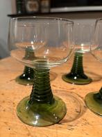 Vintage Roemer wijnglazen op gedraaide groene voet, Utilisé, Enlèvement ou Envoi