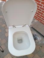 Hangtoilet zeer proper, Ophalen, Zo goed als nieuw