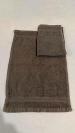 Handdoek klein 2 stuks grijs, Huis en Inrichting, Ophalen, Zo goed als nieuw, Grijs, Handdoek