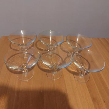 6 ijscoupes/ glazen voor ijs beschikbaar voor biedingen