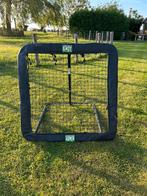 EXIT rebounder 124cm X 124cm, Sports & Fitness, Football, Enlèvement, Utilisé