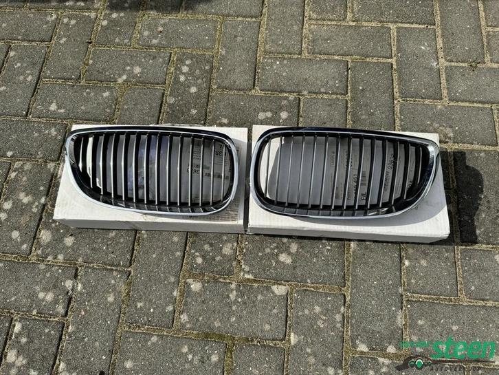 BMW Grille Origineel L 2055210507 en R 1020160507, Auto-onderdelen, Carrosserie, Gebruikt, Ophalen of Verzenden