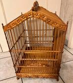 vogelkooi in hout handgemaakt,H:63 cm x:47,5 cm x B:38 cm,, Enlèvement, Comme neuf, Bois, Cage à oiseaux