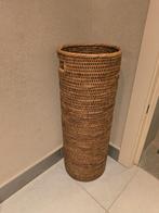 Rieten paraplubak, Ophalen