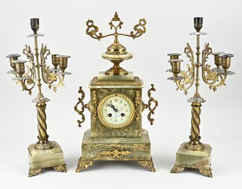Trois pièces antiques - vers 1880 - Garniture de cheminée fr, Antiquités & Art, Antiquités | Horloges, Enlèvement ou Envoi