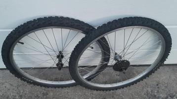 26" Fietswielen MTB stadsfiets achterwiel voorwiel Shimano, Fietsen en Brommers, Ophalen, Zo goed als nieuw, Wiel, Oxford Sparta Batavus Norta gazelle Granville Sparta cube trek