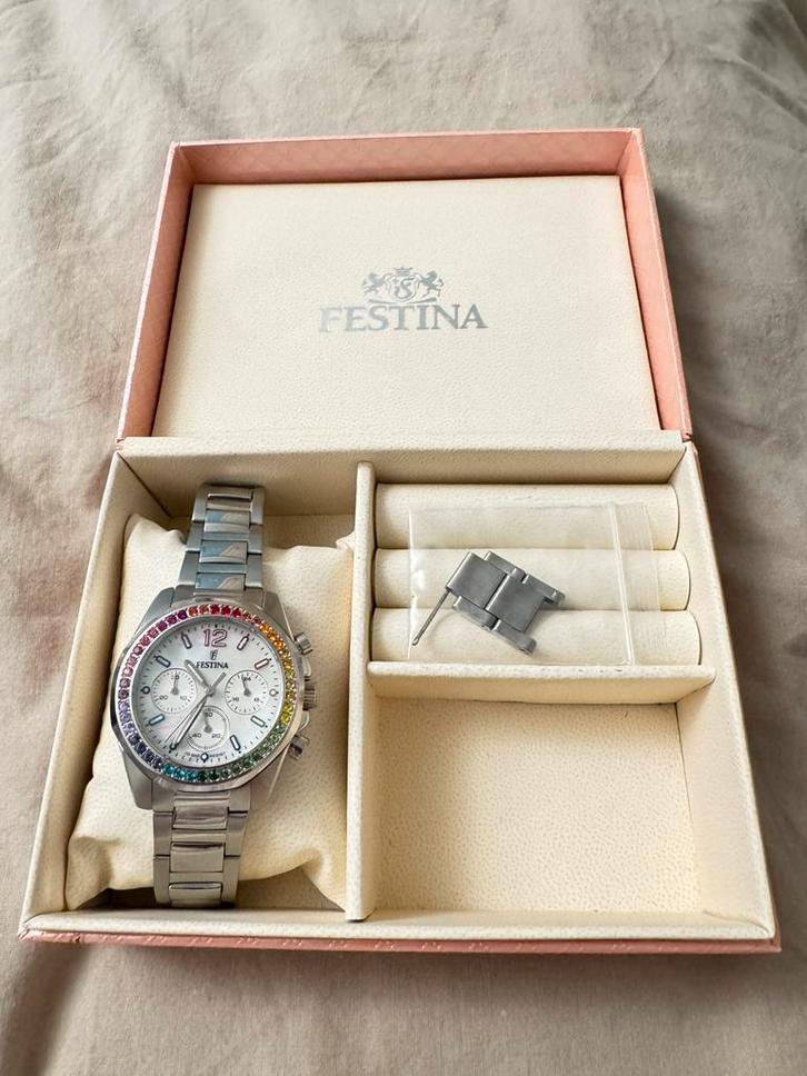 Festina vrouwen horloge, Handtassen en Accessoires, Horloges | Dames, Gebruikt, Polshorloge, Overige merken, Staal, Staal, Ophalen