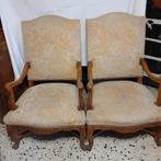 Deux fauteuil ancien, Enlèvement