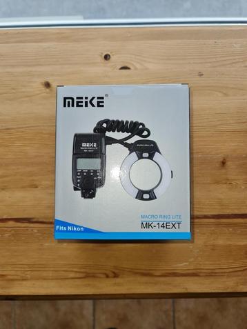 macro ring flitser beschikbaar voor biedingen
