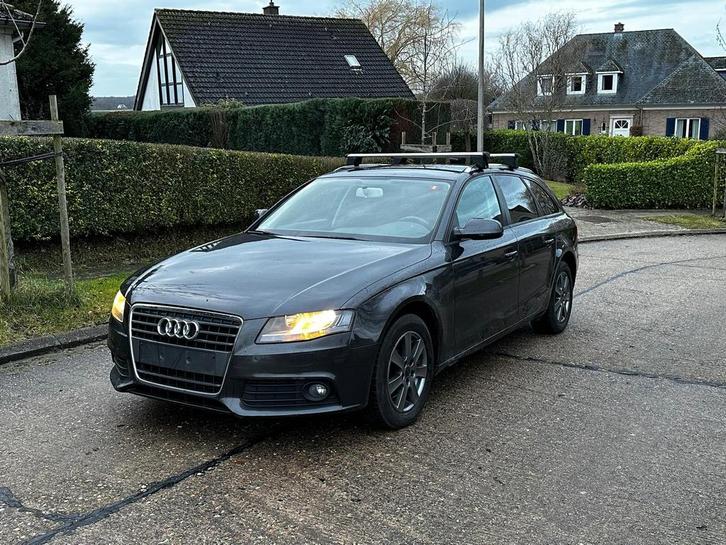 Audi A4 B8 2010 Automaat 2.0Tdi, Auto's, Audi, Particulier, A4, Diesel, Euro 5, Break, 5 deurs, Automaat, Bruin, Ophalen