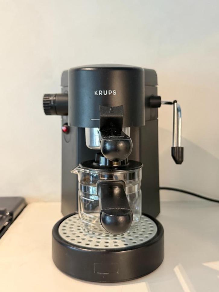barrista koffiemachine KRUPS (In perfecte staat), Elektronische apparatuur, Koffiezetapparaten, Gebruikt, Gemalen koffie, Espresso apparaat
