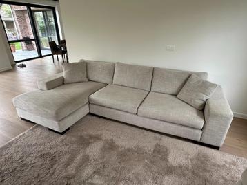 Zetel met chaise longue beschikbaar voor biedingen