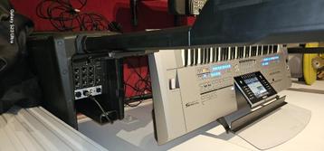 Tyros 5 beschikbaar voor biedingen