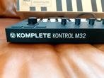 Komplete Kontrol M32 NATIVE INSTRUMENTS, Musique & Instruments, Comme neuf, Enlèvement ou Envoi