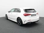 Mercedes-Benz A 200 AMG Line + PANORAMISCH DAK + NIGHTPAKKET, Auto's, Stof, Zwart, 4 cilinders, Wit