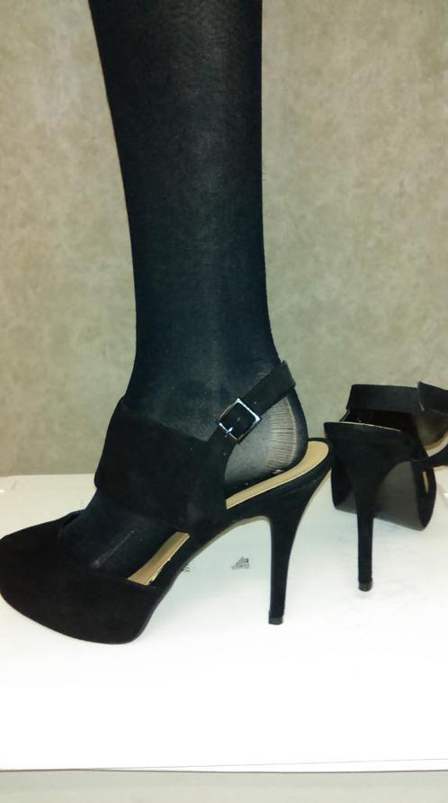 427* NEW LOOK sandales noires neuves (pointure 39), Vêtements | Femmes, Chaussures, Neuf, Escarpins, Noir, Envoi