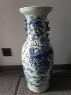ancien vase chinois bleu, Enlèvement