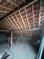 Oude onbehandelde dakconstructie voor brandhout, Ophalen