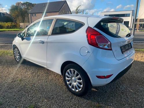 Ford Fiesta 1250 essence..GARANTIE 2 ANS.. (bj 2016), Auto's, Ford, Bedrijf, Te koop, Fiësta, ABS, Airbags, Centrale vergrendeling