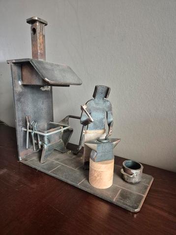 Vintage metalen beeld – Hoefsmid beschikbaar voor biedingen