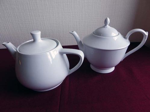 Set van 2 Porseleinen Theepotten: €10/stuk, Huis en Inrichting, Keuken | Servies, Zo goed als nieuw, Porselein, Ophalen
