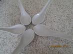 Cuillères (5) pour mise en bouche en porcelaine fine., Ophalen of Verzenden, Zo goed als nieuw, Bord(en), Effen