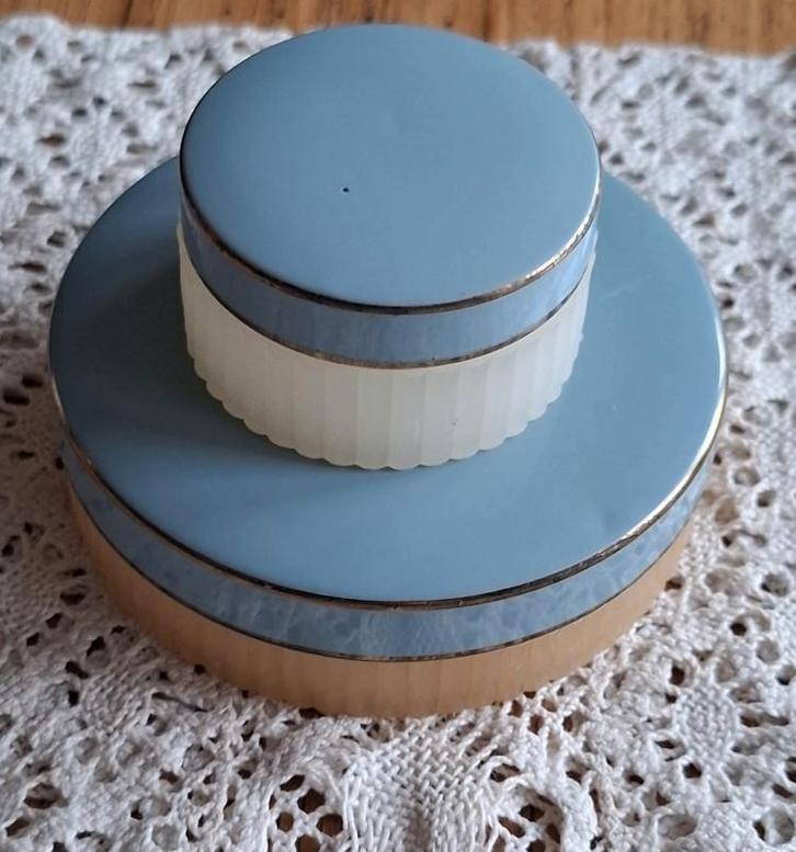 2 Vintage make up / poeder doosjes, oud blauwe dekseltjes, Antiek en Kunst, Curiosa en Brocante, Ophalen of Verzenden