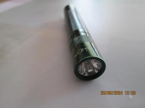 Lampe de poche., Caravans en Kamperen, Zaklampen, Nieuw, Ophalen