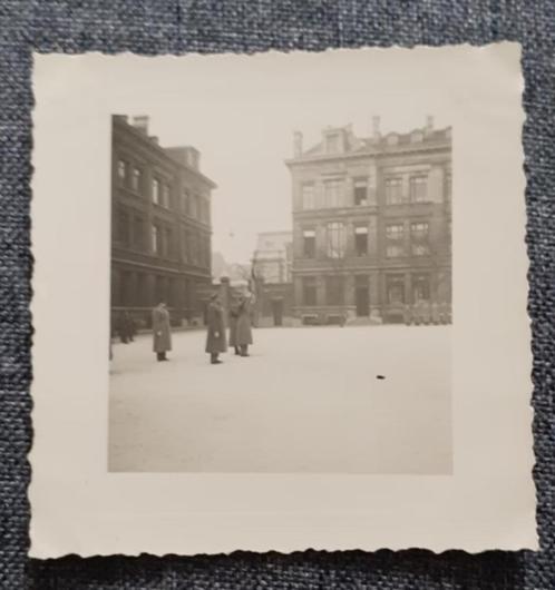 Leopold 3+Leopold III+Koningszwaard+Koninklijke Militaire Sc, Verzamelen, Koningshuis en Royalty, Zo goed als nieuw, Kaart, Foto of Prent